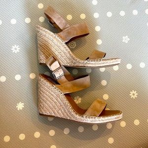 Nude wedges Steve Madden size 10